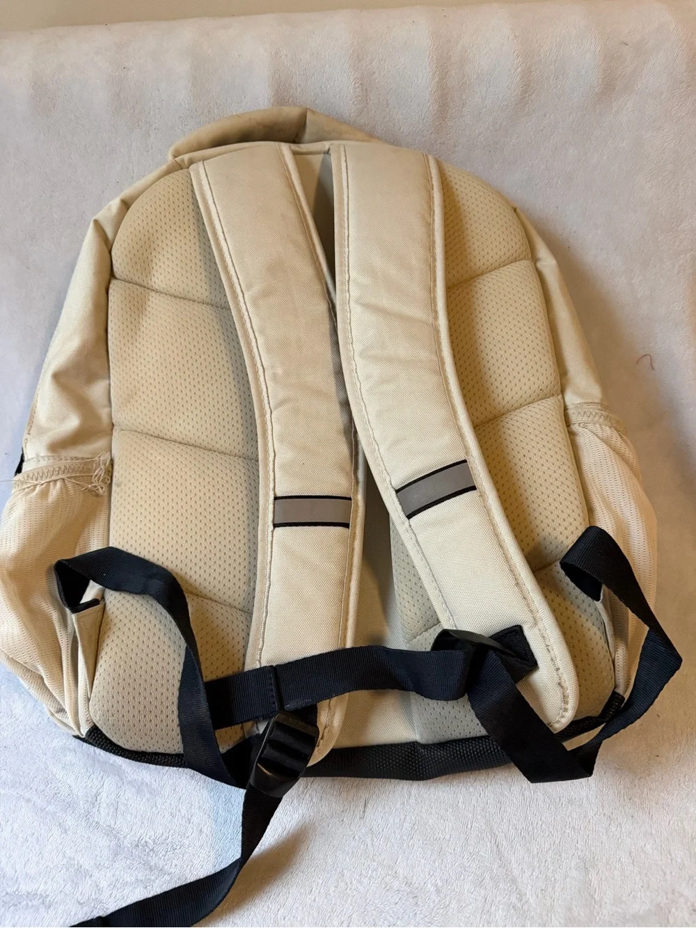 DSG Backpack Women One Size Cream Good Canvas Padded Base Zip Pocket